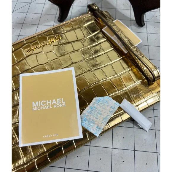 Michael Kors Gold Jet Set Travel XL Leather Clutch New NWT Wristlet w/Strap - Picture 5 of 7